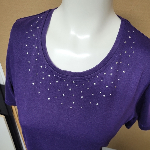 💜 Alia Petite Rhinestone Tee – Size SM-Bundle $ Save-Petite Perfection. ✨ #posh - Picture 3 of 7